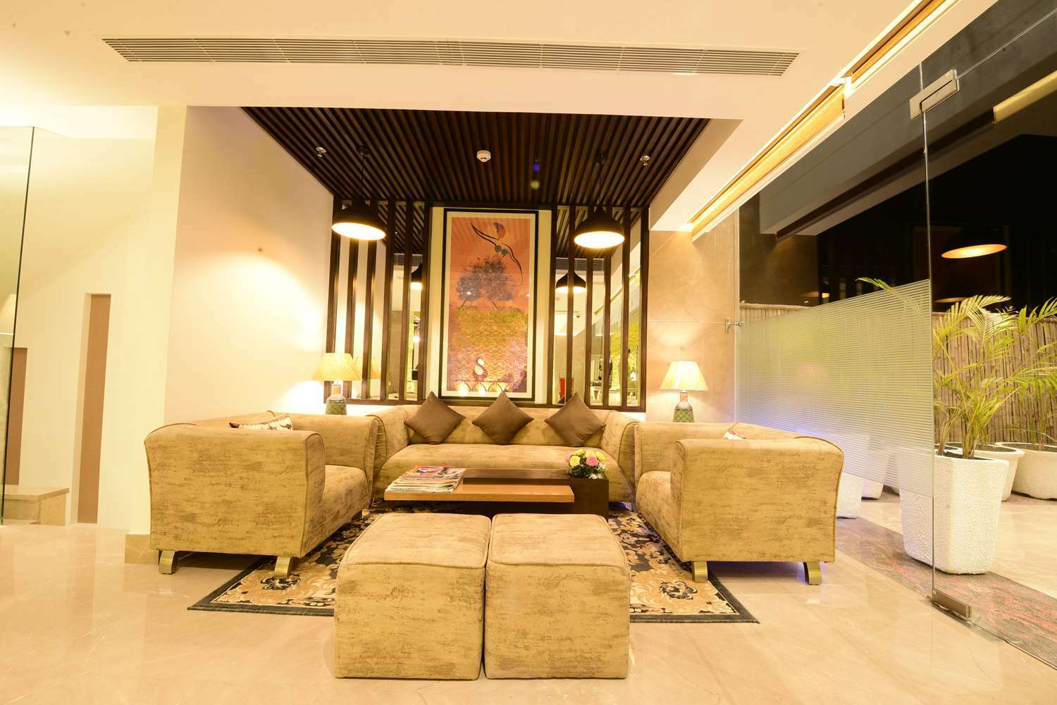 Surestay Plus By Best Western Амритсар Интерьер фото